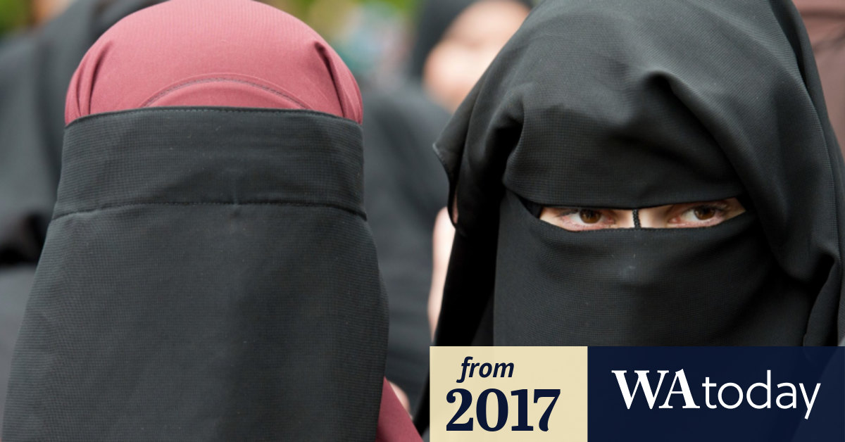 Austrian Police Force Muslim Women To Remove Their Burqas